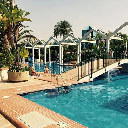 Beachfront In Benalbeach 아파트 *